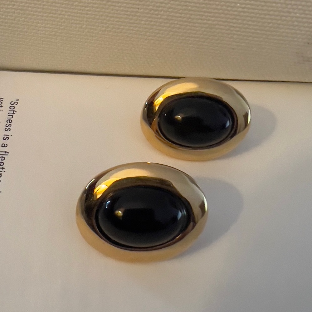 Vintage Elegant Gold and Black Women's Earrings